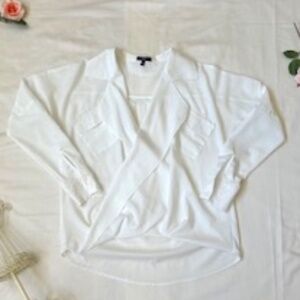 FORA Ivory Surplice Long Sleeve Blouse - Size S